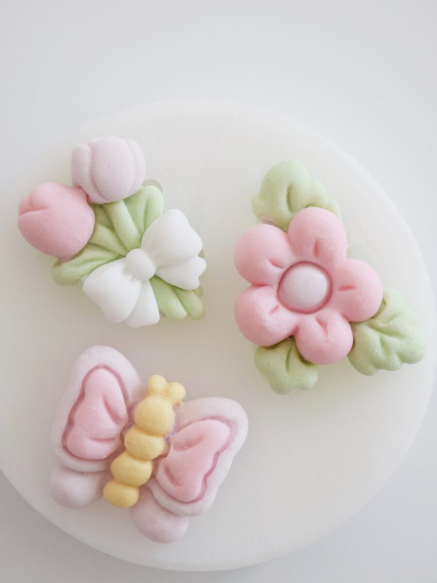 Molde Mariposa + florcitas