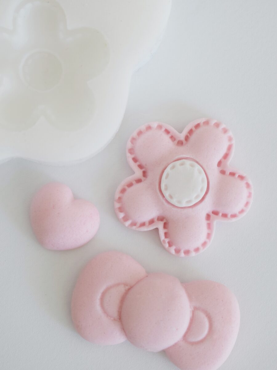 Molde Moño Kitty , flor y corazón